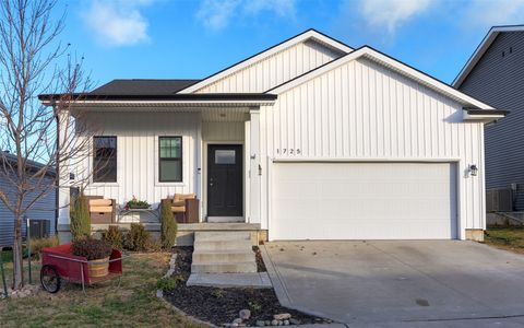 1725 Ashwood Avenue Norwalk IA 50211