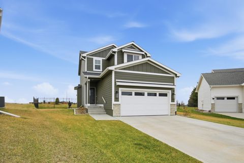 Homes For Sale - 9114 S 91st Court<br/> West Des Moines, IA 50266