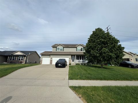 Homes For Sale - 1901 30th Avenue<br/> Altoona, IA 50009