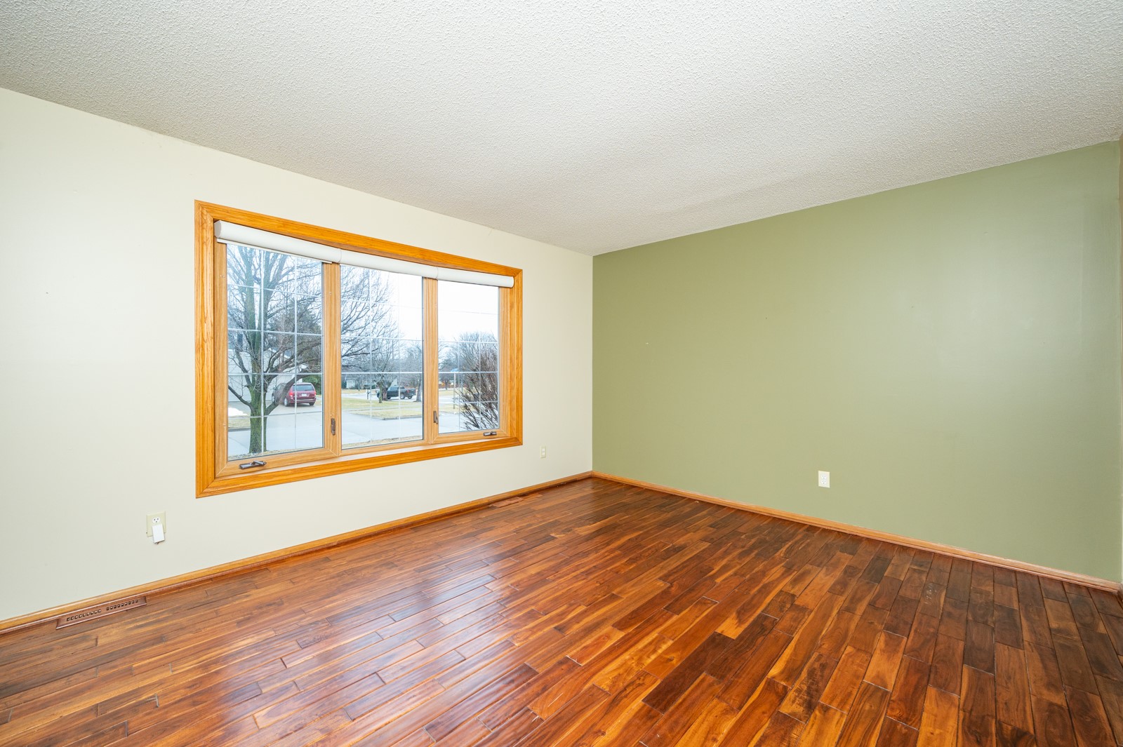 1214 SE Lowell Drive, Ankeny, Iowa image 3