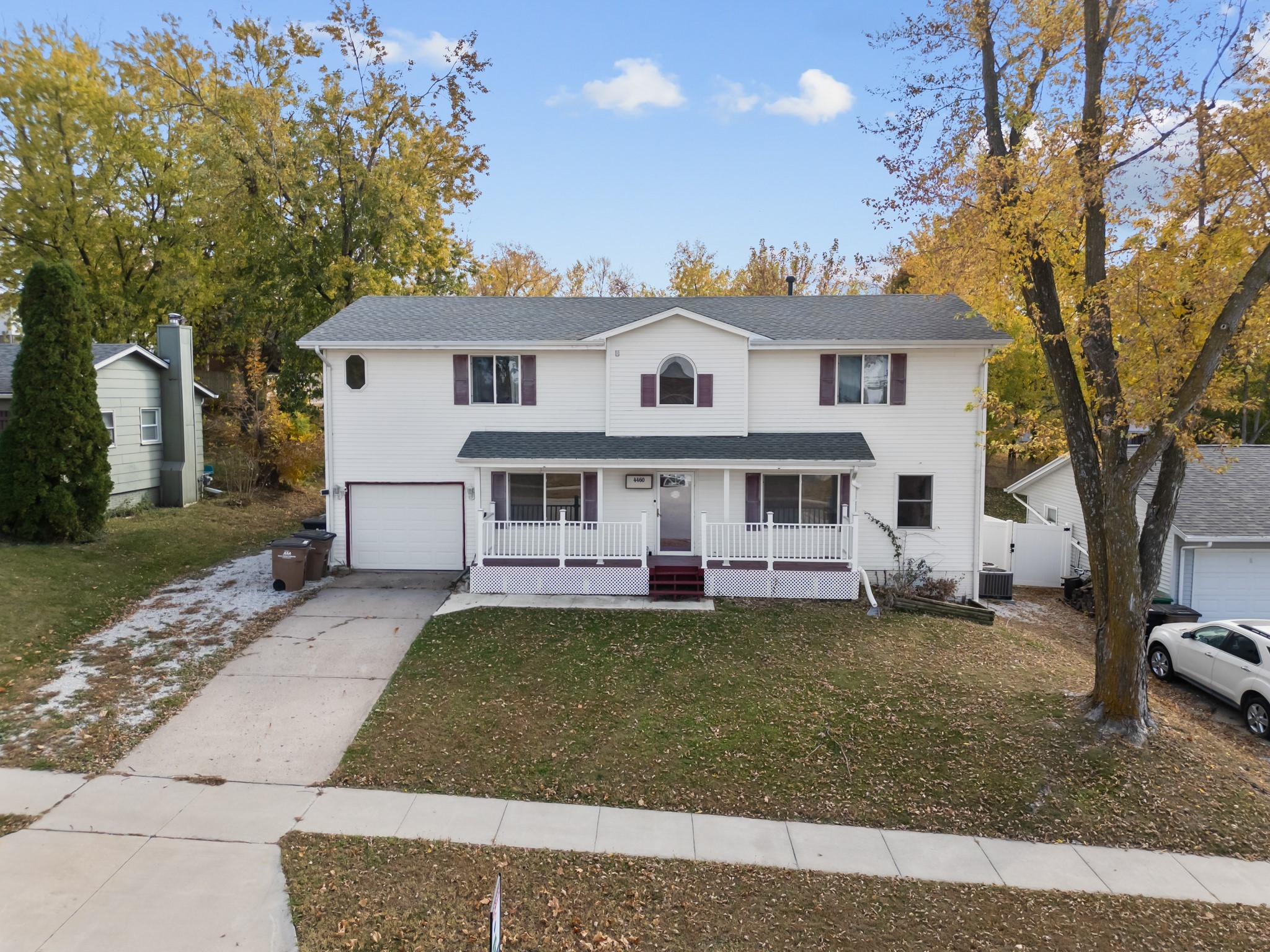 4460 Lakewood Drive, Norwalk, Iowa image 1