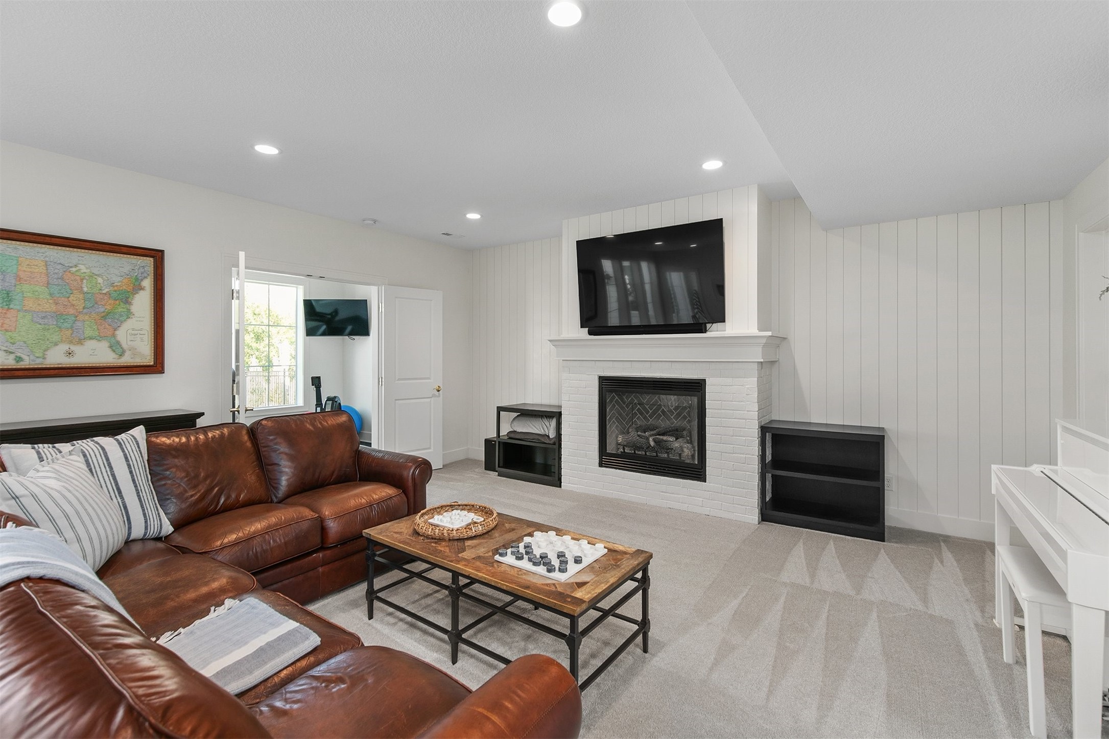 Clive, Iowa, 50325, United States, 6 Bedrooms Bedrooms, ,6 BathroomsBathrooms,Residential,Active,2007070