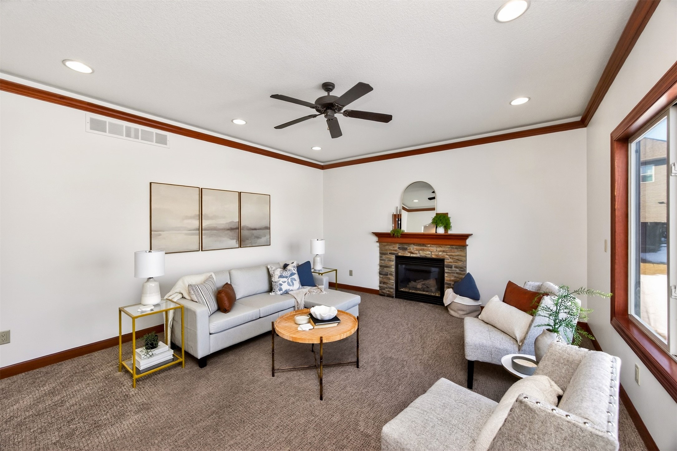 9733 Hazelwood Avenue