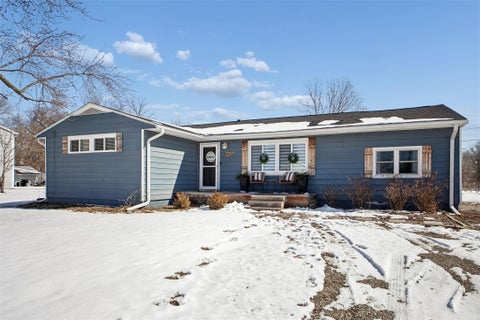 Homes For Sale - 5425 NW 4th Court<br/> Des Moines, IA 50313