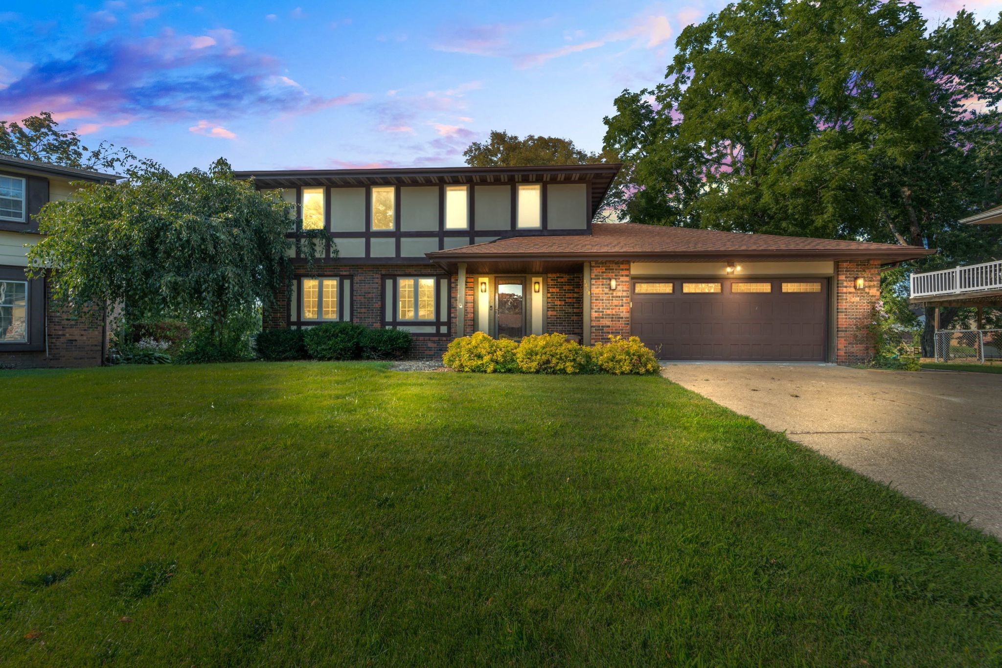 Photo 1 of 35 — 1428 N 7th Avenue E, Newton, IA 50208