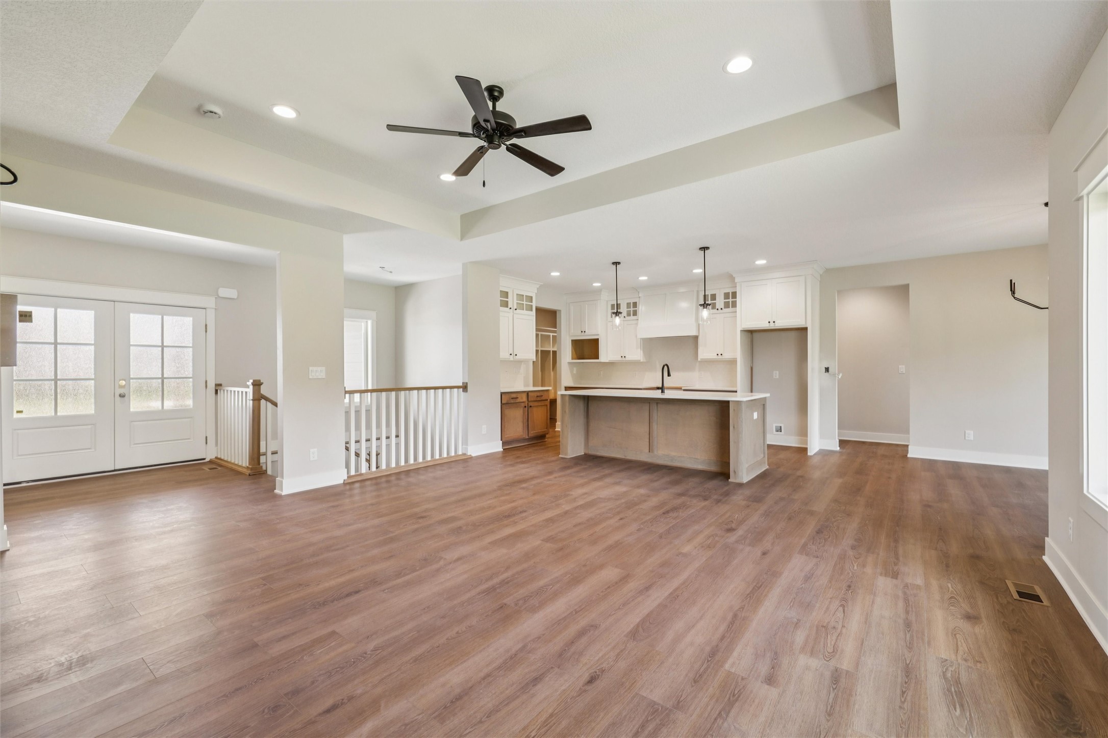 475 SE Walnut Woods Drive