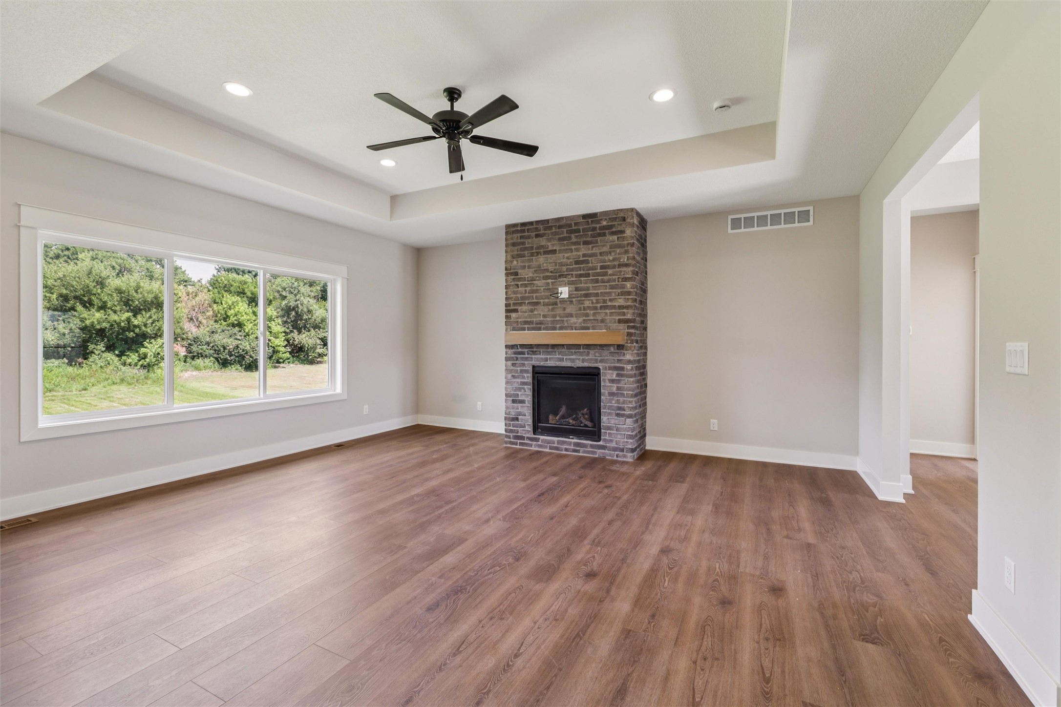 475 SE Walnut Woods Drive