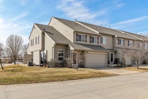 Condo For Sale - 601 Orchard Hills Drive #6001<br/> Norwalk, IA 50211