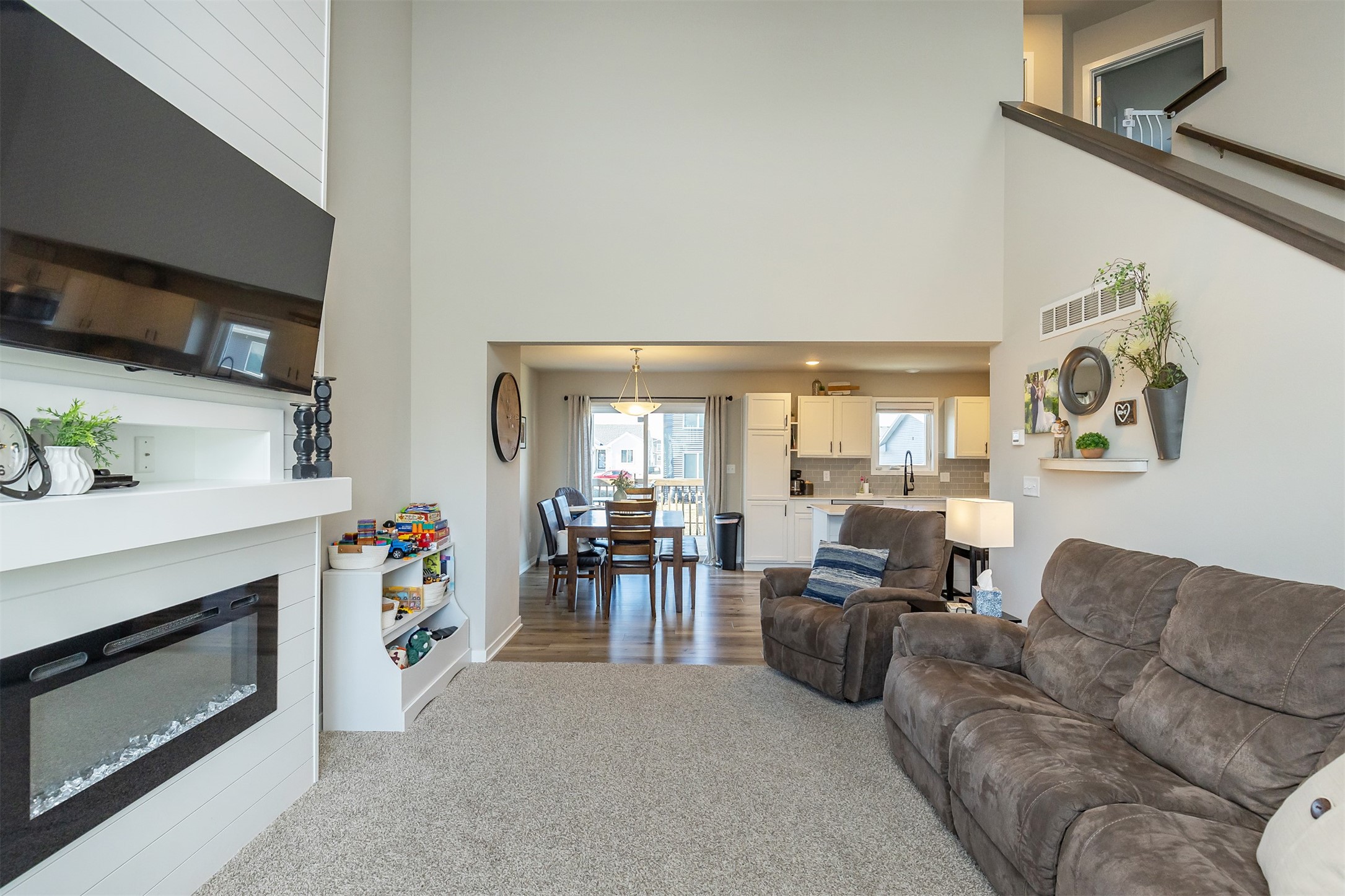 712 NE Whitetail Drive