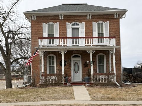 Homes For Sale - 402 N York Street<br/> Jasper County, Monroe, IA 50170
