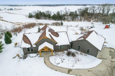 14589 NE White Oak Drive Elkhart IA 50073