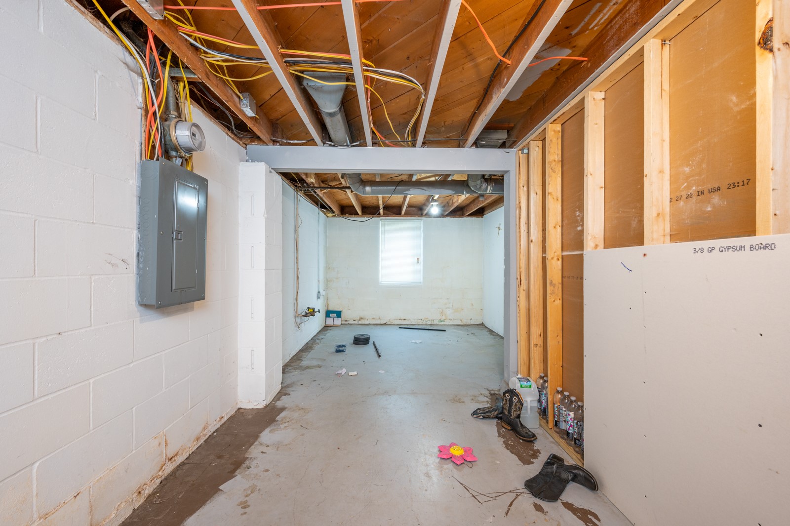 8112 Suncrest Drive, Des Moines, Iowa image 14