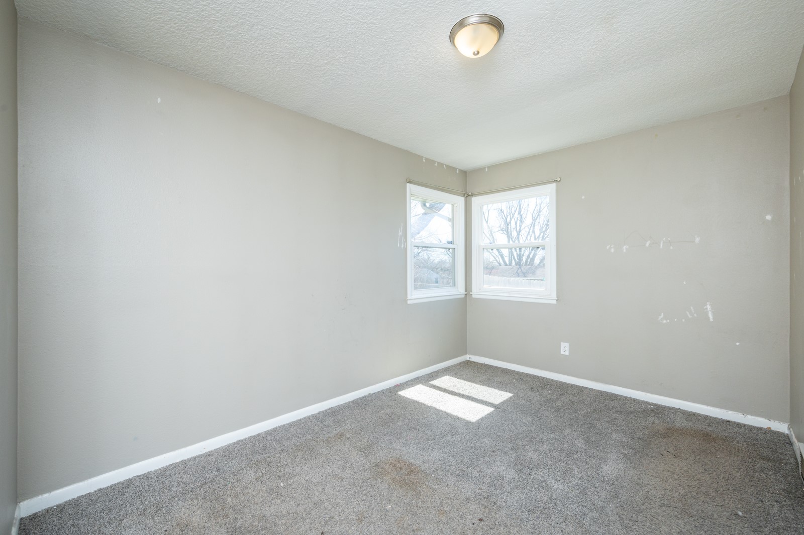 8112 Suncrest Drive, Des Moines, Iowa image 9
