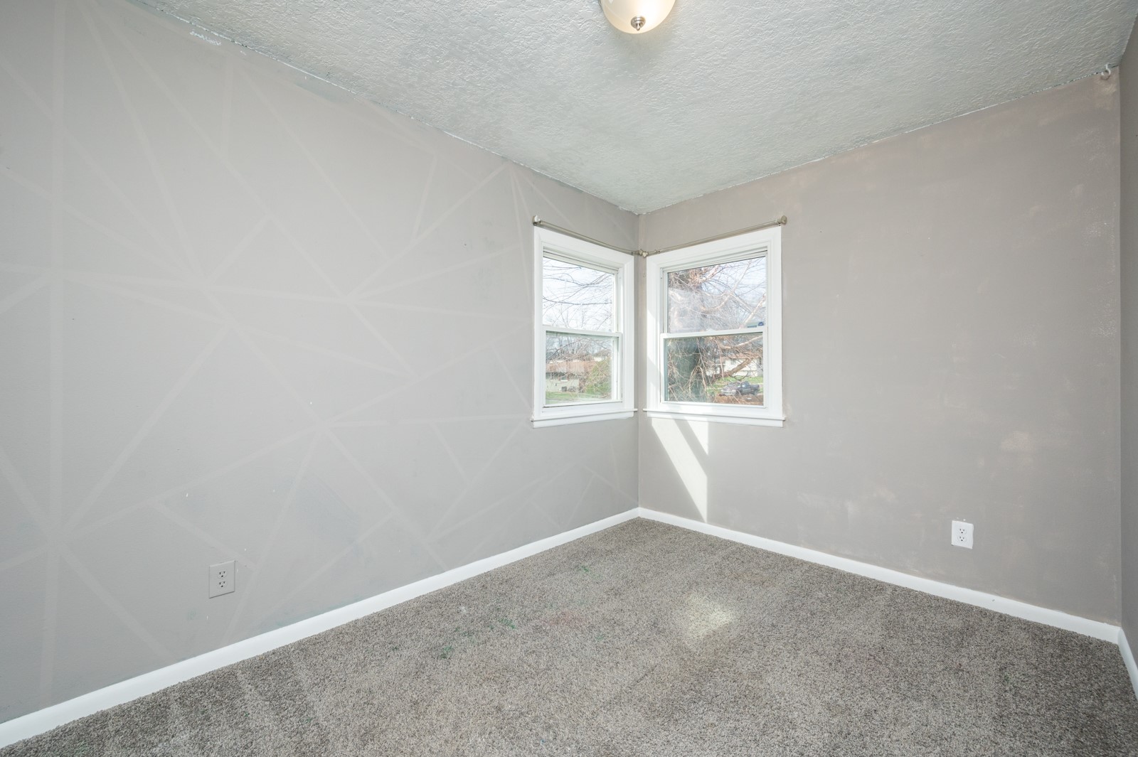8112 Suncrest Drive, Des Moines, Iowa image 8
