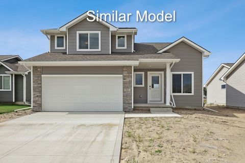 936 Lavender Lane Pella IA 50219