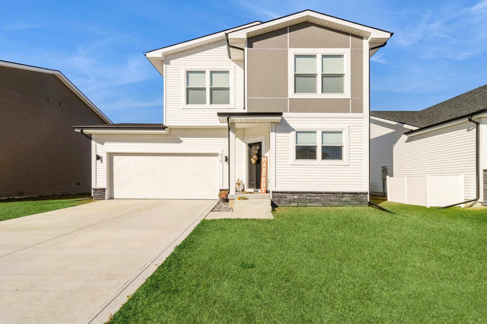 614 NE Hunter Drive, Ankeny, Iowa image 1