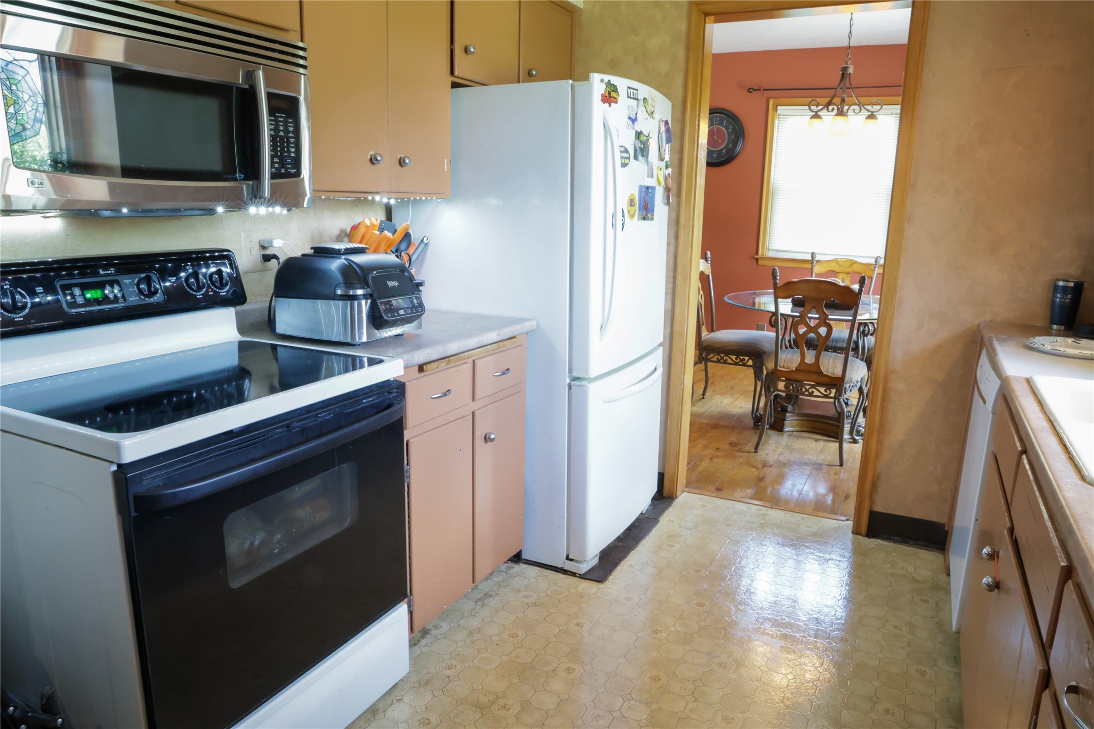 929 14th Street, West Des Moines, Iowa image 6