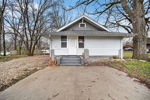 Homes For Sale - 1817 22nd Street<br/> Des Moines, IA 50310