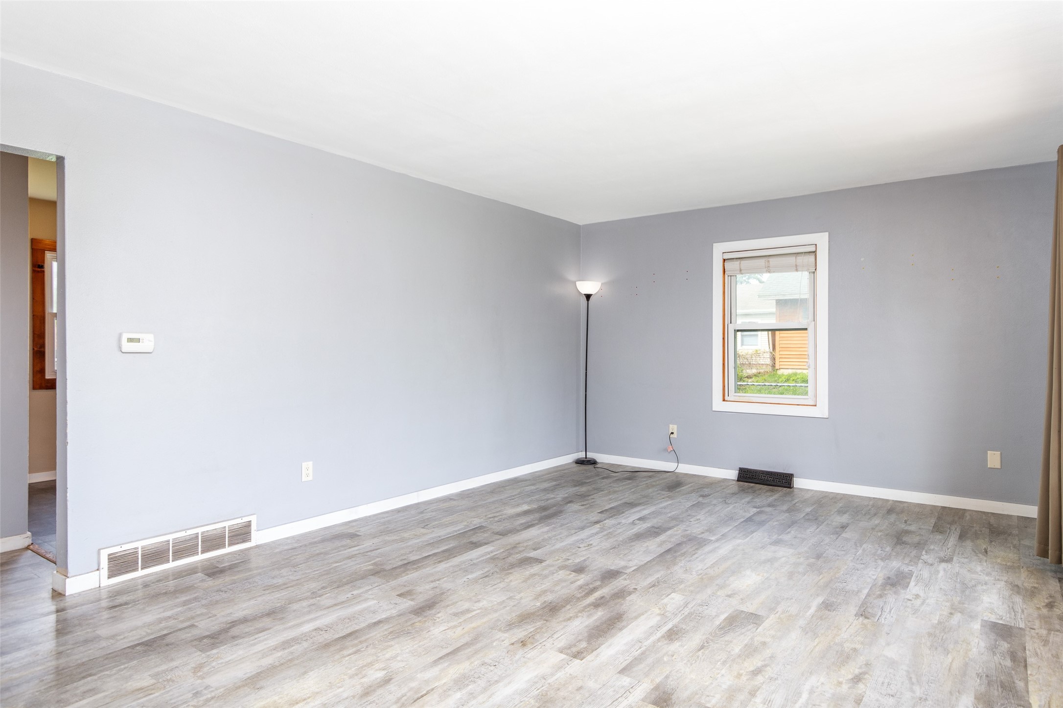 218 16th Street, Ames, Iowa image 2