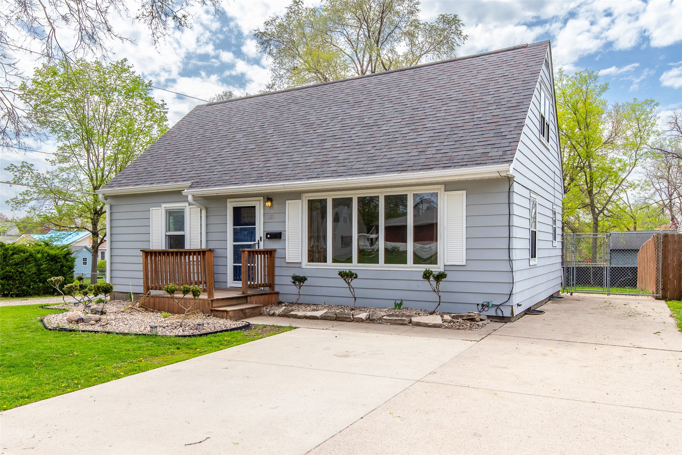 218 16th Street, Ames, Iowa image 1