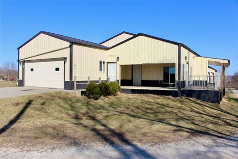 Homes For Sale - 8541 Gear Trail<br/> Warren County, Indianola, IA 50125