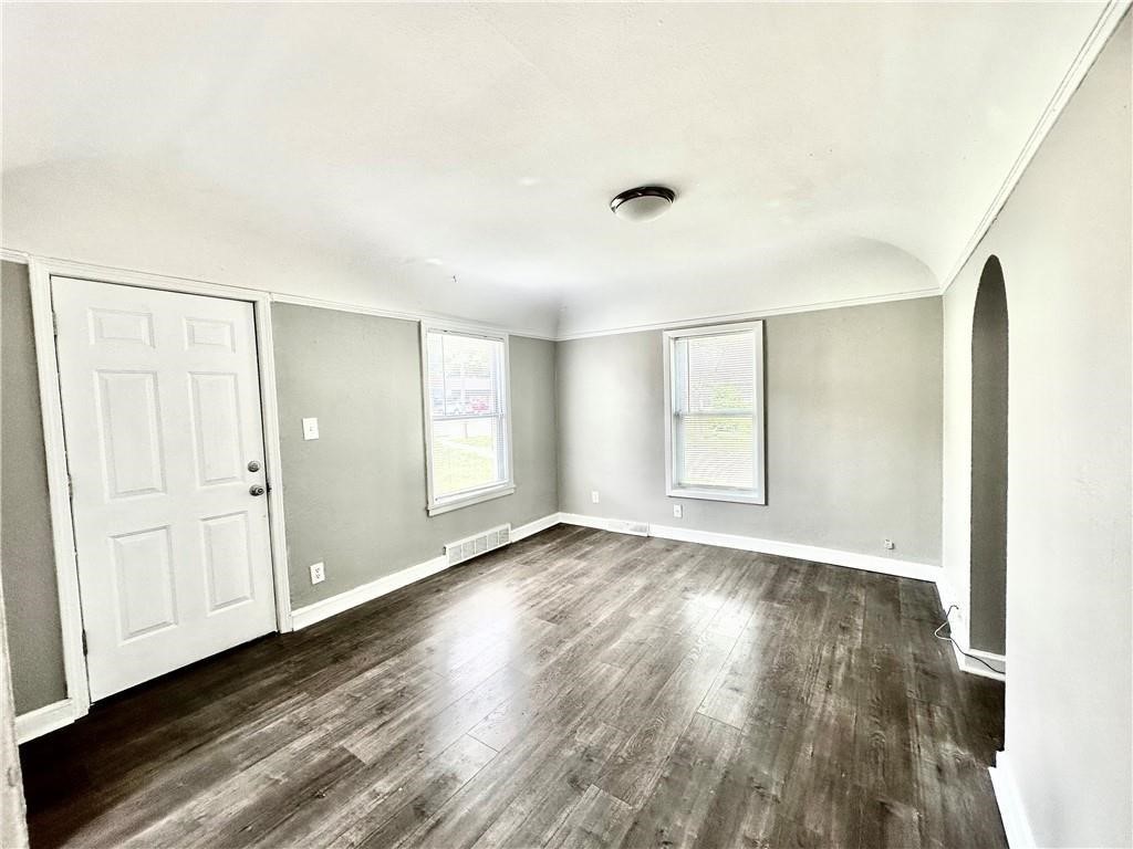 3605 SW 9th Street, Des Moines, Iowa image 2