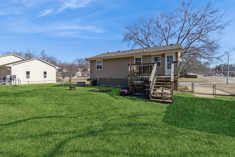 805 Redwood Drive, Norwalk, Iowa image 18