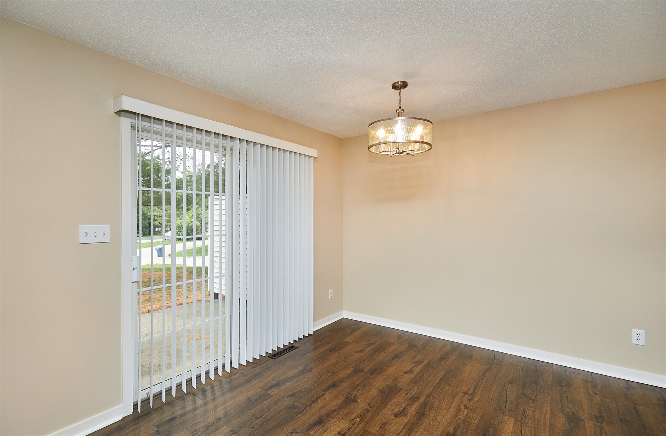 1050 68th Street #8, West Des Moines, Iowa image 9