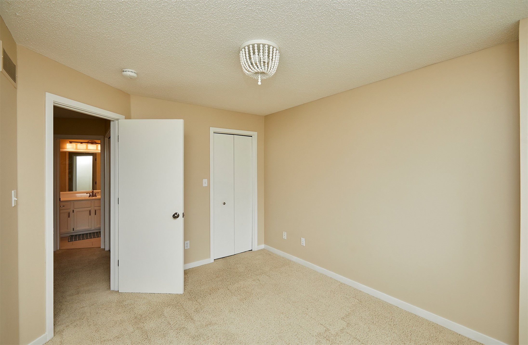 1050 68th Street #8, West Des Moines, Iowa image 24