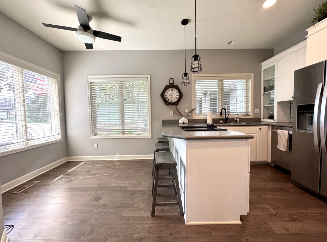 1214 Glen Oaks Drive
