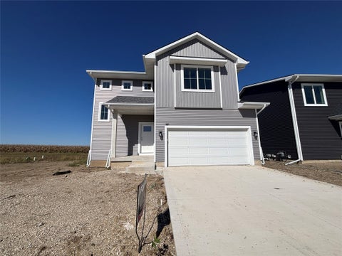 Homes For Sale - 1811 Gordon Court<br/> Norwalk, IA 50211