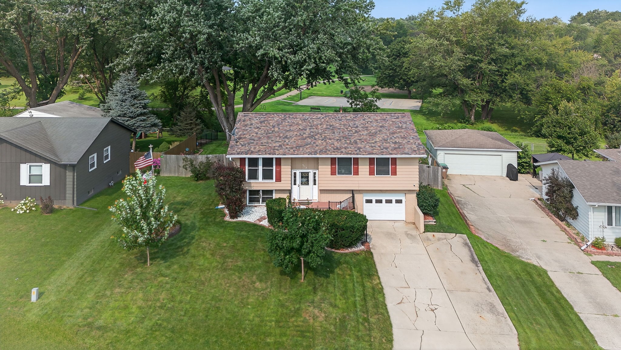 9418 Golden Valley Drive