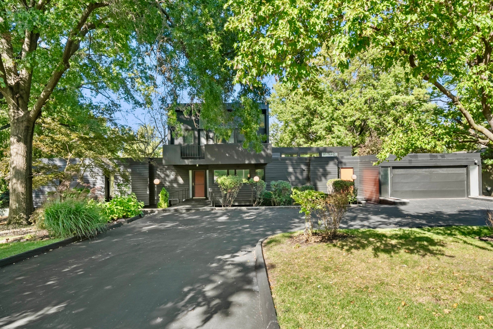 3511 Southern Hills Drive