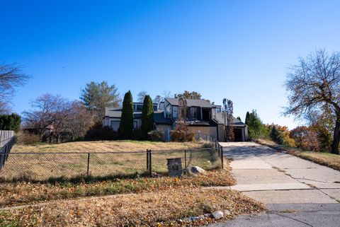 3515 SW 27th Street Des Moines IA 50321