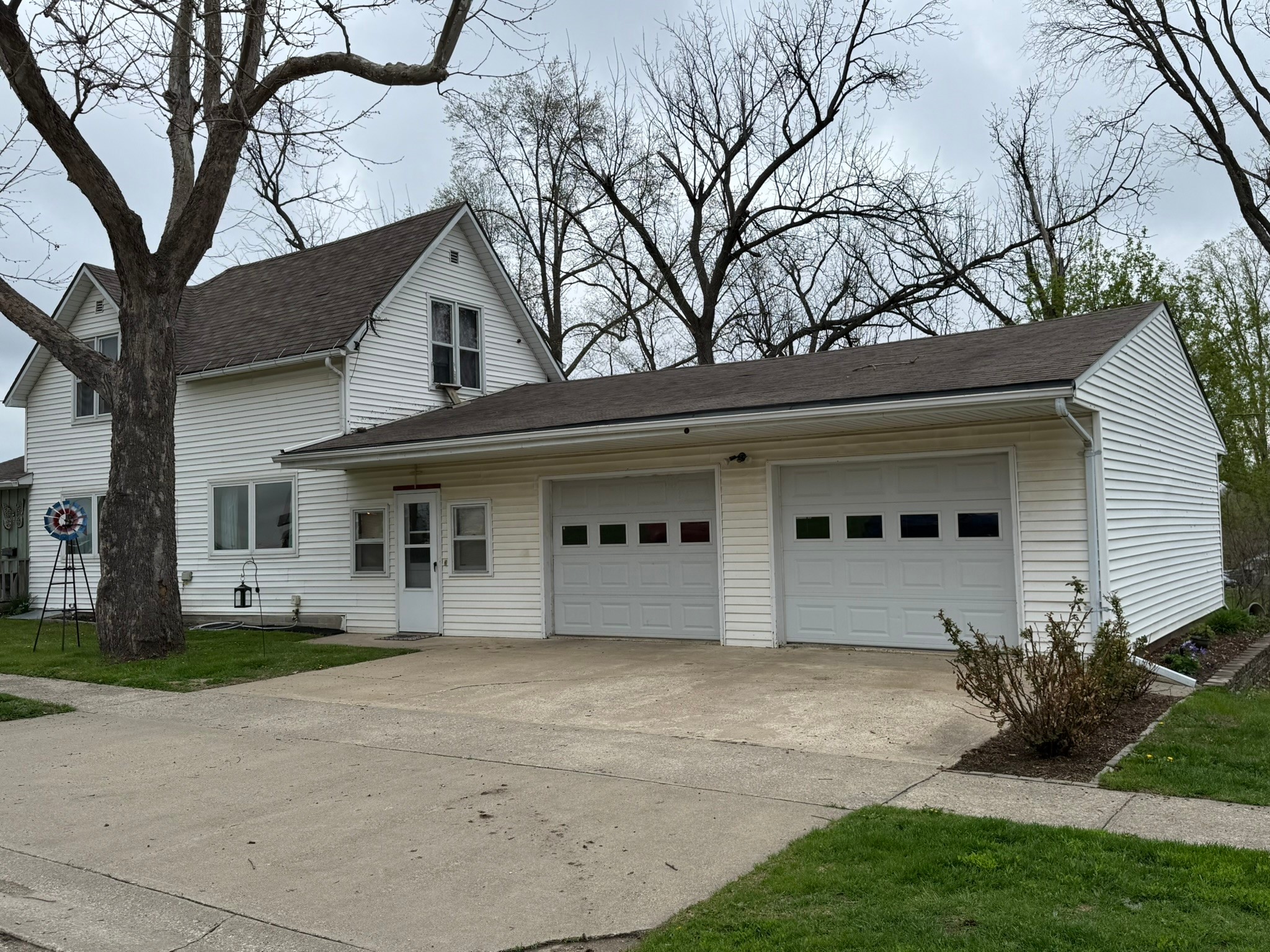 809 S Main Street, Toledo, Iowa image 2