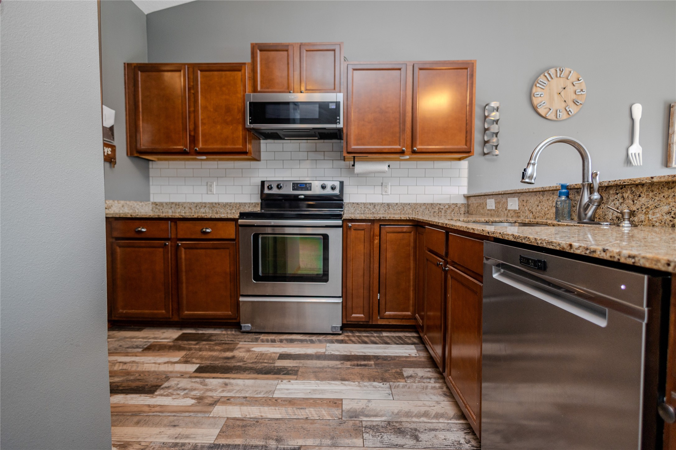 10308 Catalina Drive, Johnston, Iowa image 8