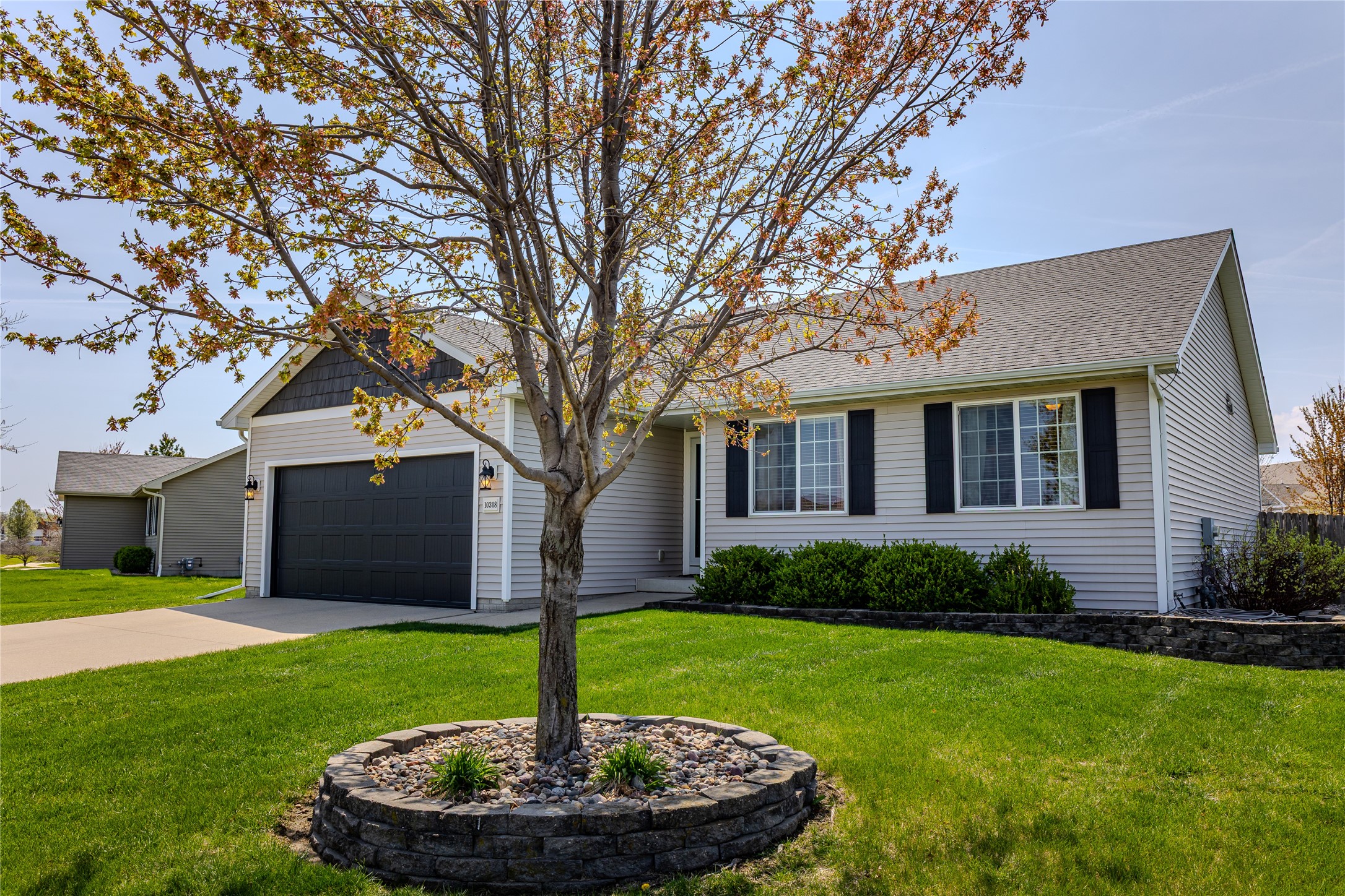 10308 Catalina Drive, Johnston, Iowa image 29