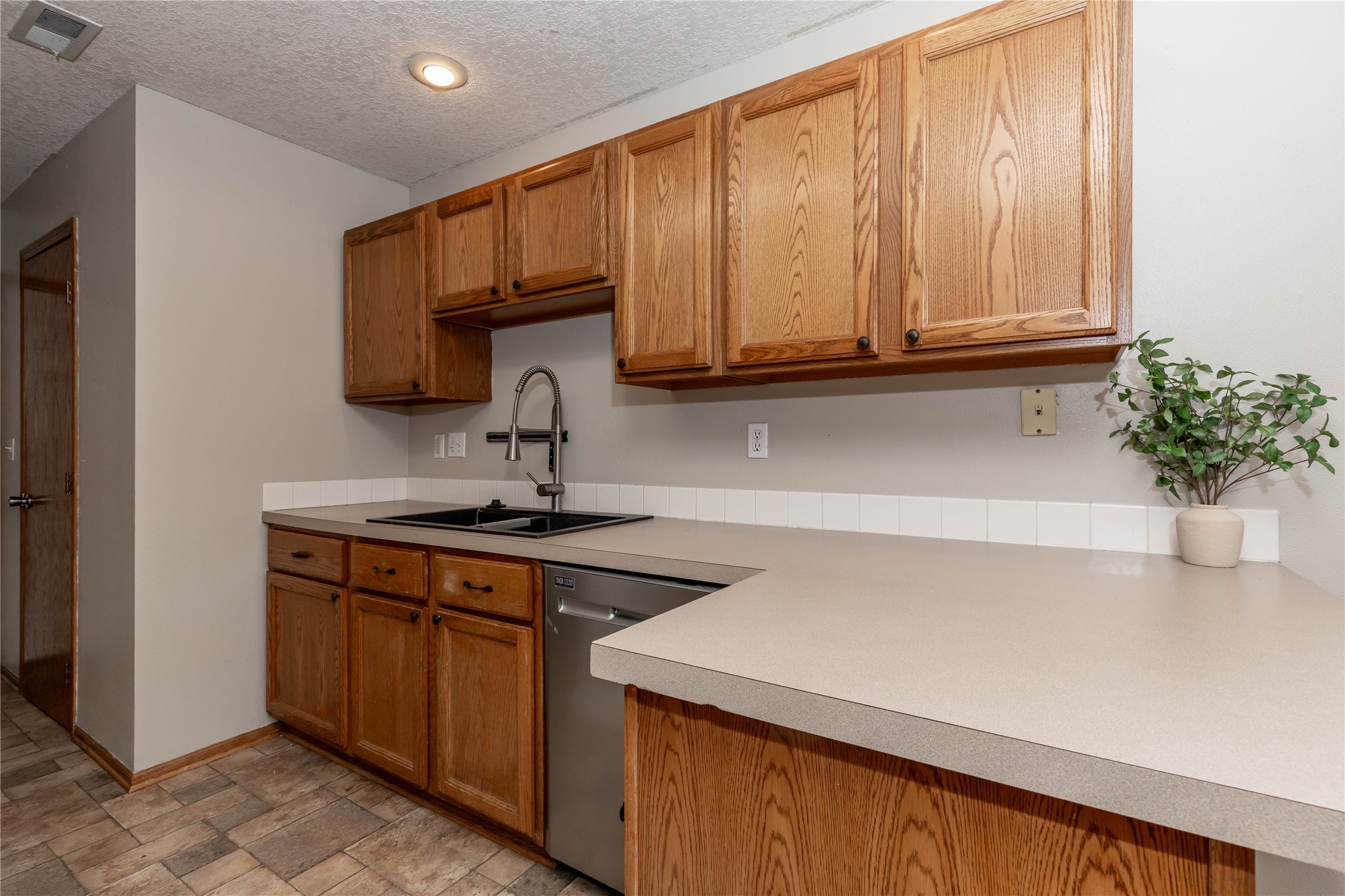 6800 Ashworth Road #204, West Des Moines, Iowa image 11