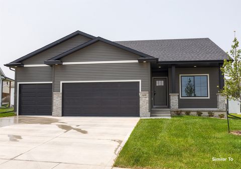 1702 22nd Avenue SE Altoona IA 50009