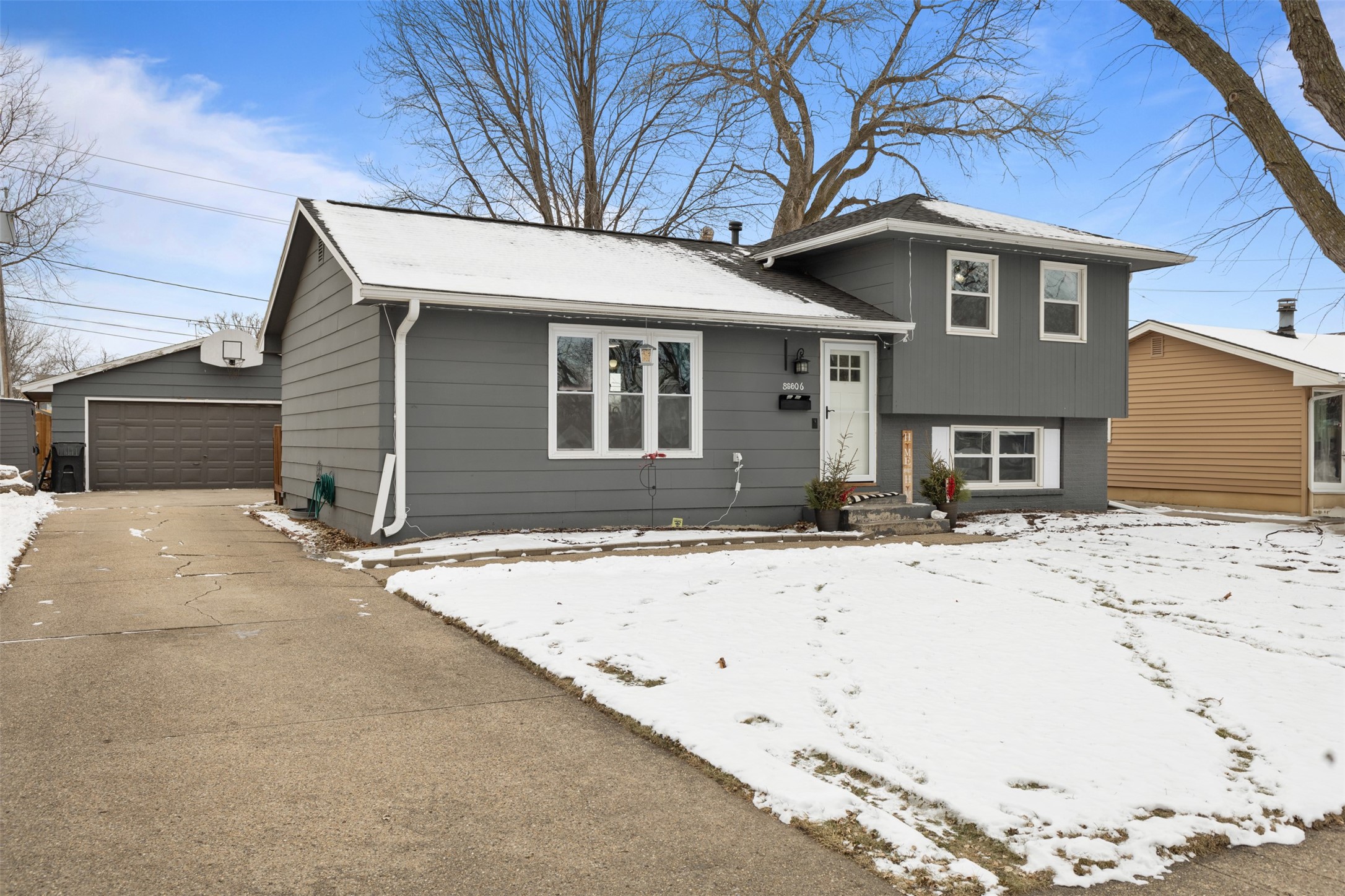 406 NE Grant Street, Ankeny, Iowa image 2