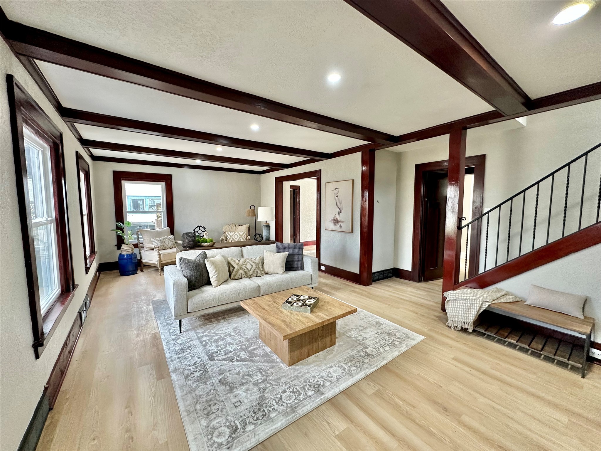918 35th Street, Des Moines, Iowa image 2