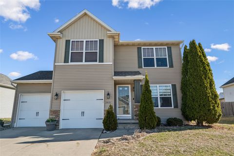 Homes For Sale - 3401 Poplar Drive<br/> Bondurant, IA 50035