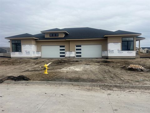 Condo For Sale - 465 NW Prairie Rose Lane<br/> Waukee, IA 50263