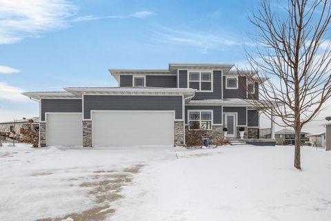 1803 Serenity Circle Norwalk IA 50211