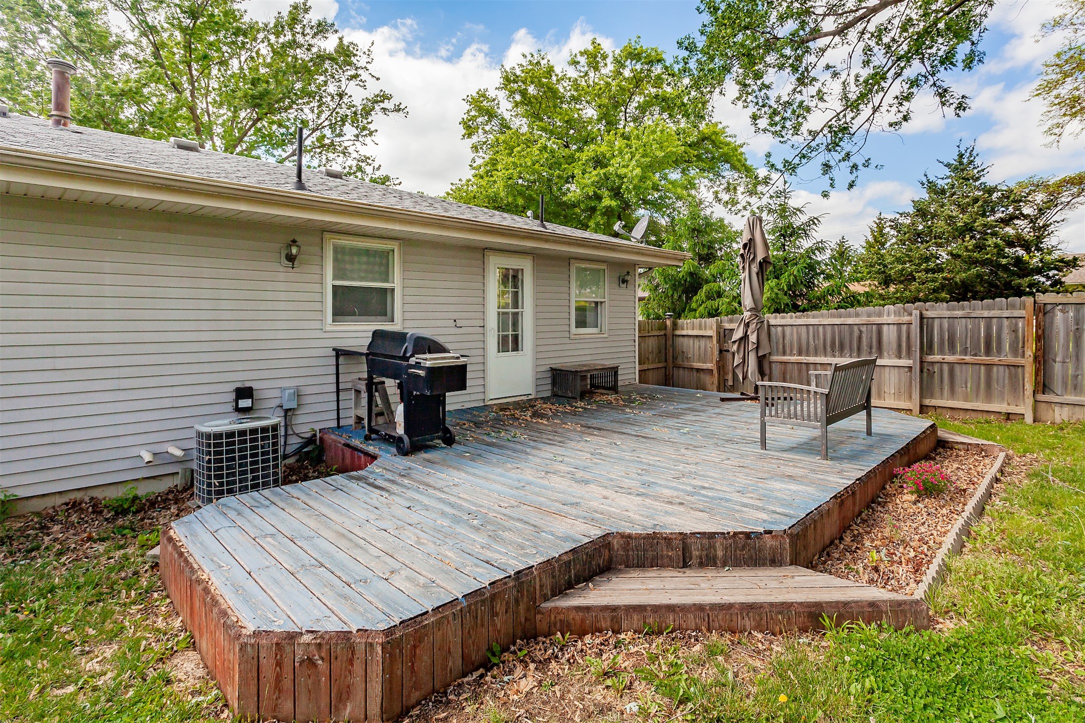 1406 110th Place, Knoxville, Iowa image 23