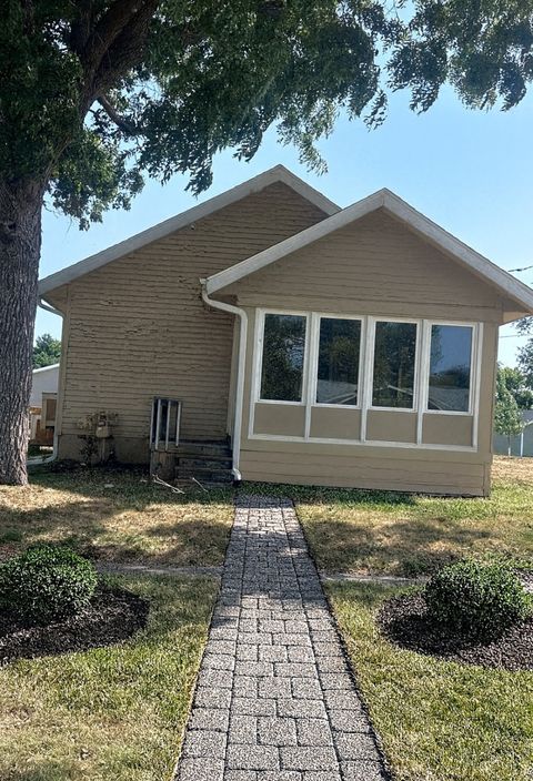 924 E 9th Street N Newton IA 50208