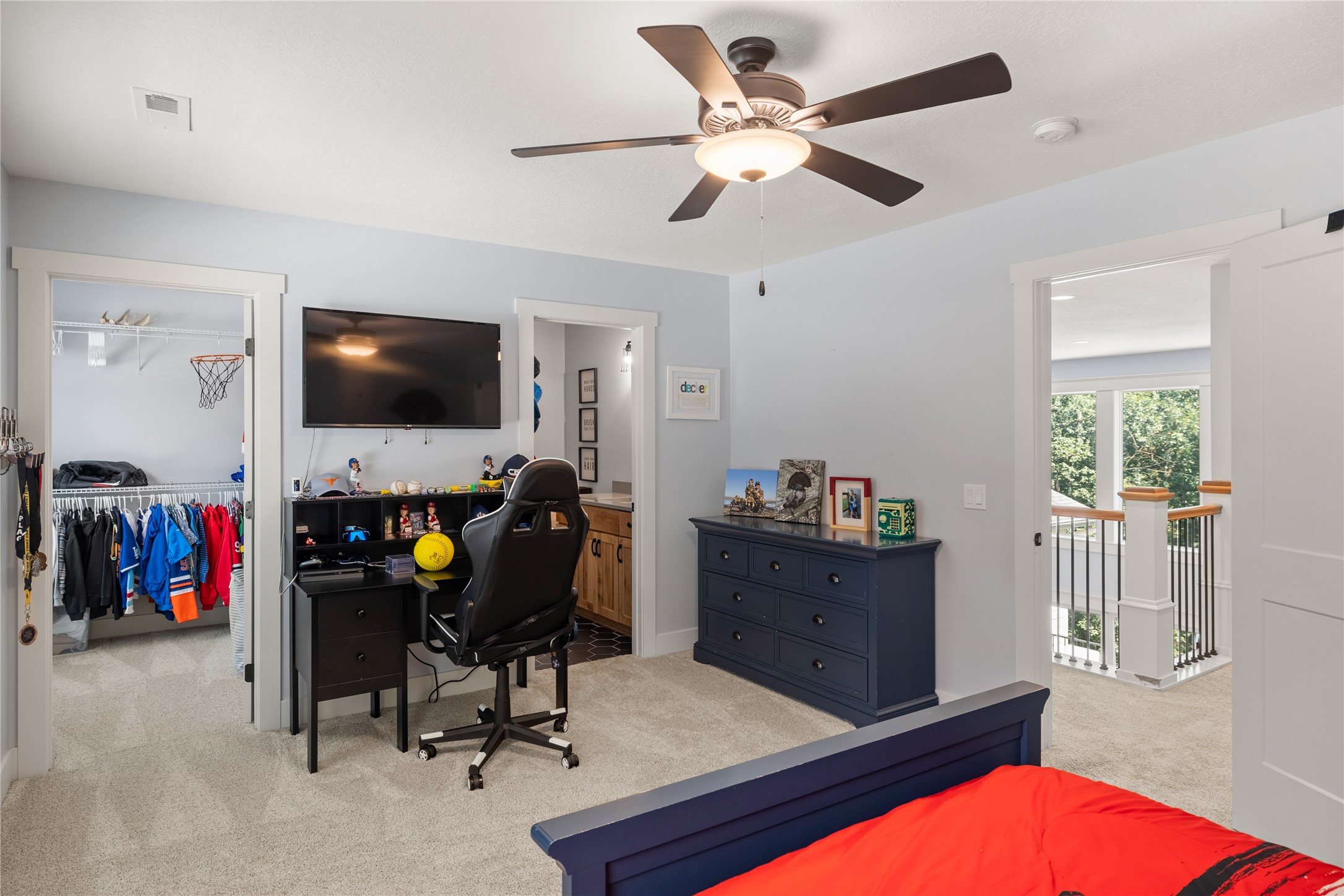 Van Meter, Iowa, 50261, United States, 5 Bedrooms Bedrooms, ,6 BathroomsBathrooms,Residential,Active,2018419