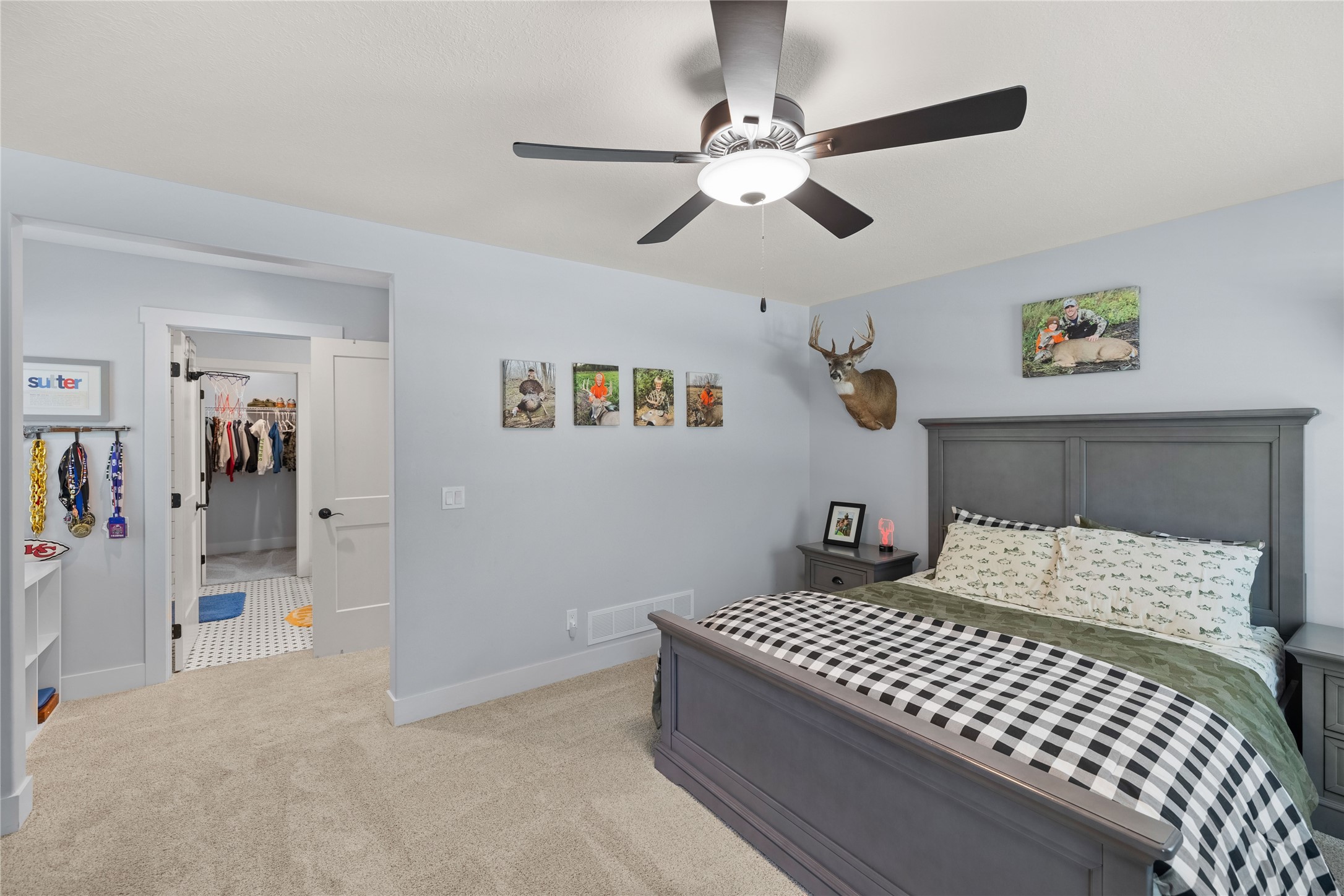 Van Meter, Iowa, 50261, United States, 5 Bedrooms Bedrooms, ,6 BathroomsBathrooms,Residential,Active,2018419