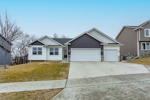 216 Rellim Drive Norwalk IA 50211