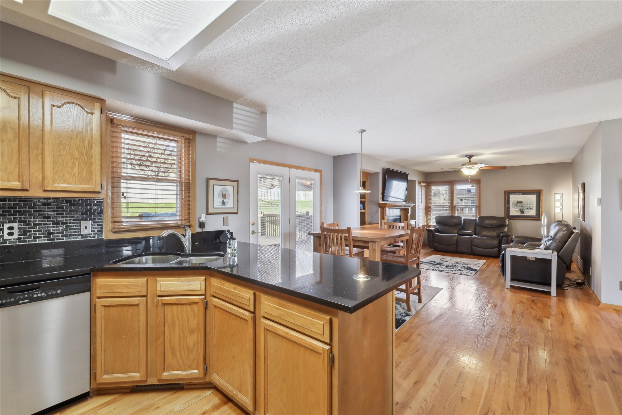 1265 65th Place, West Des Moines, Iowa image 9